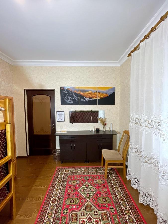 Hostel Podushka Derbent Buitenkant foto